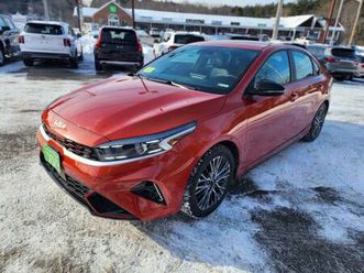 2023 kia forte gt line 16k miles one owner clean carfax