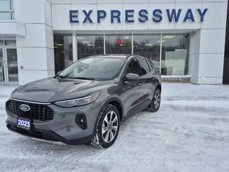 2025 ford escape platinum awd, hybrid, tech package, tow, pano r