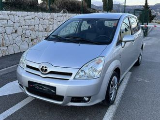 toyota corolla verso 2,0 d-4d, 2005 god.