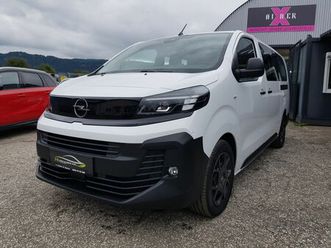 opel vivaro kombi 2,0 diesel xl aut.//rollstuhlaufnahme
