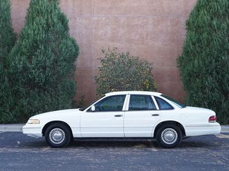 1997 ford crown victoria police interceptor