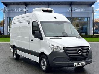 fridge freezer 315 cdi premium rwd l2 h2