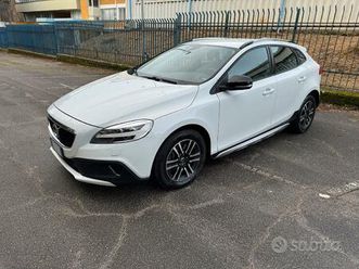 volvo v40 cross country perfetta garanzia