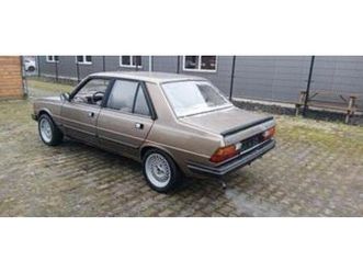 ② belle peugeot 305, 1984 faible kilométrage — oldtimers & ancêtres — 2ememain