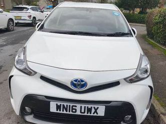 toyota prius icon 7 seater