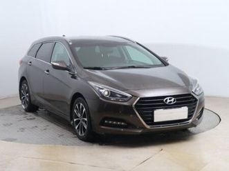 hyundai i40, 1.7 crdi, čr,2.maj, serv.kniha, navi,