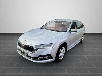 octavia combi style 2,0 tdi dsg nav kamera matrix-led acc headup carplay