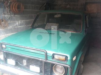 lada niva...u voznom stanju i dvije u djelovima