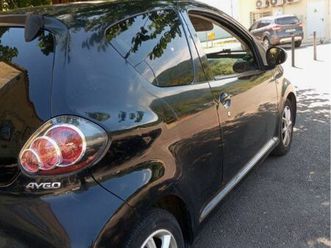 toyota aygo très bon état