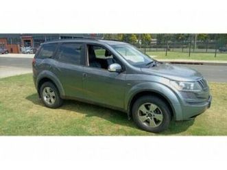 2013 mahindra xuv 500 2.2d mhawk 7-seat w8