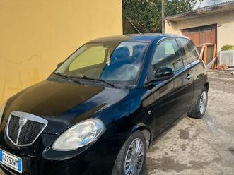 lancia ypsilon gpl perfetta trattabile