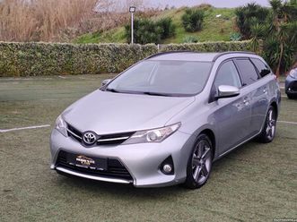 toyota auris touring sport 1.4 d4d 90cv p.style diesel 2014 setembro/14