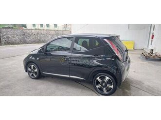 toyota aygo 2015 1.0i x-clusive touch keyless - navi - clima