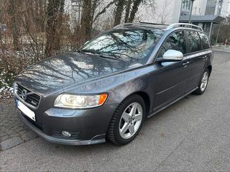 volvo v50 d2 r-line