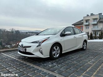 toyota prius hybrid