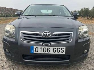 toyota - avensis 2.0 d4d executive