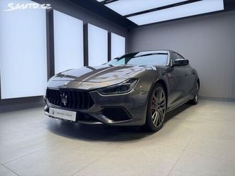 maserati ghibli trofeo 580 hp - záruka 03/27
