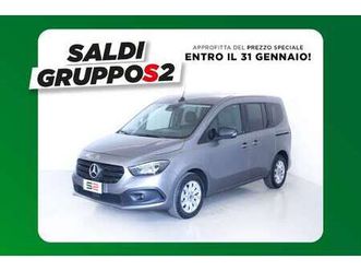 1.5 110 cdi tourer long fari led/retrocamera *sal