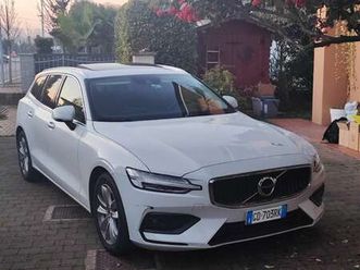 v60 2.4 d4 momentum awd geartronic