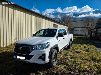 toyota hilux double cabine 2.4d -4d 4x4 150 ch legende utilitaire