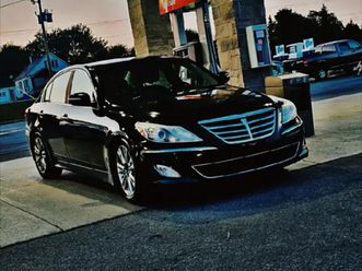 hyundai genesis 2012