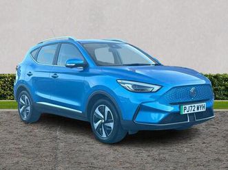 72.6kwh trophy long range auto 5dr