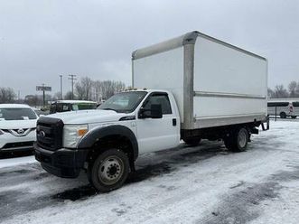 2016 ford f-450 super duty 6.8 liter v10 gas 16 foot box truck