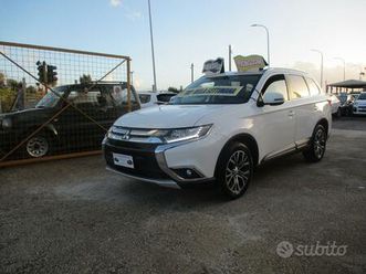 mitsubishi outlander 2.2 di-d 4wd instyle plus nav