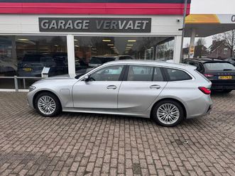 bmw 3-serie touring 330e high executive
