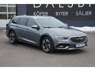 country tourer 2.0 turbo 4x4 260hk / navi / drag / bose