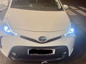 toyota prius plus