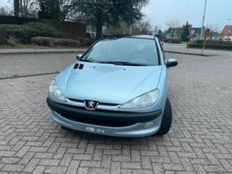 ② peugeot 206 automaat 1.4cc benzine 113dkm — peugeot — 2ememain