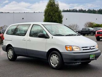 1998 toyota sienna ce minivan model guaranteed credit approval!◊