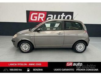 lancia ypsilon 1.2 16v platino