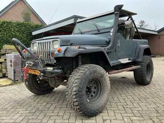 jeep 4x4 cj 4.2 cj-7 voiture voyageurs 1984