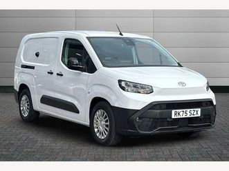 toyota proace city icon van 50kwh auto