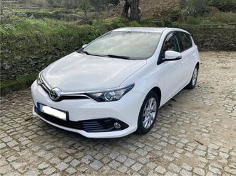 toyota auris 1.2t exclusive julho/15