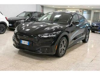 ford mustang mach-e standard range 269cv ( fari le