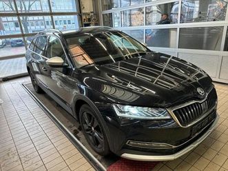 skoda superb combi scout 4x4 *ahk*360*18zoll*carplay*