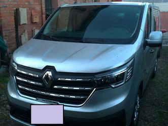 renault trafic 9 posti