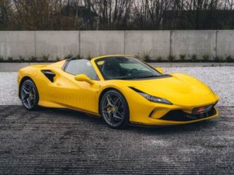 spider giallo modena carbon racing seats lift jbl