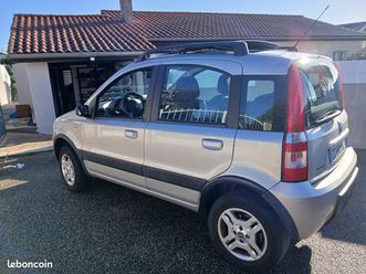 voiture fiat panda 4x4