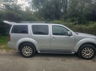 nissan pathfinde r v6 2013 7 places