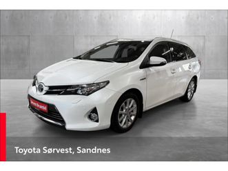 toyota auris touring sports hybrid