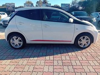 aygo vvt-i 5p 1.0 x-play m-mt my15