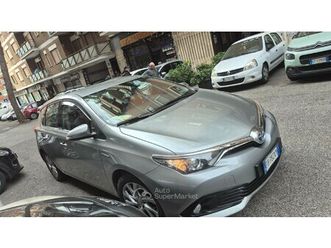 auris 1.8h cool cvt