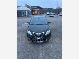 iii 0.9 twinair 85 stop&start black & red dfs 5p