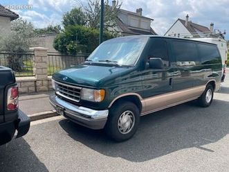 ford e150 econoline v8 ◊
