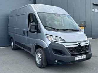 3 places // cam de recul // gps // peu de km