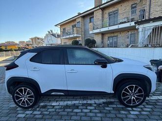 toyota yaris cross gr